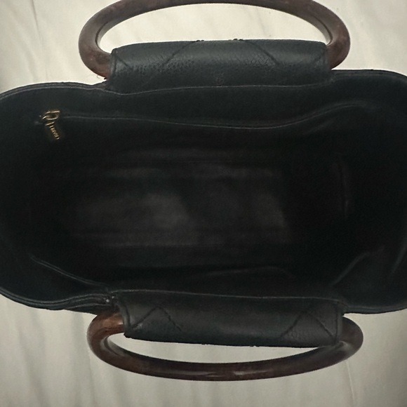 CHANEL CAVIAR LEATHER RESIN HANDLE BAG RARE FIND! - Picture 12 of 12